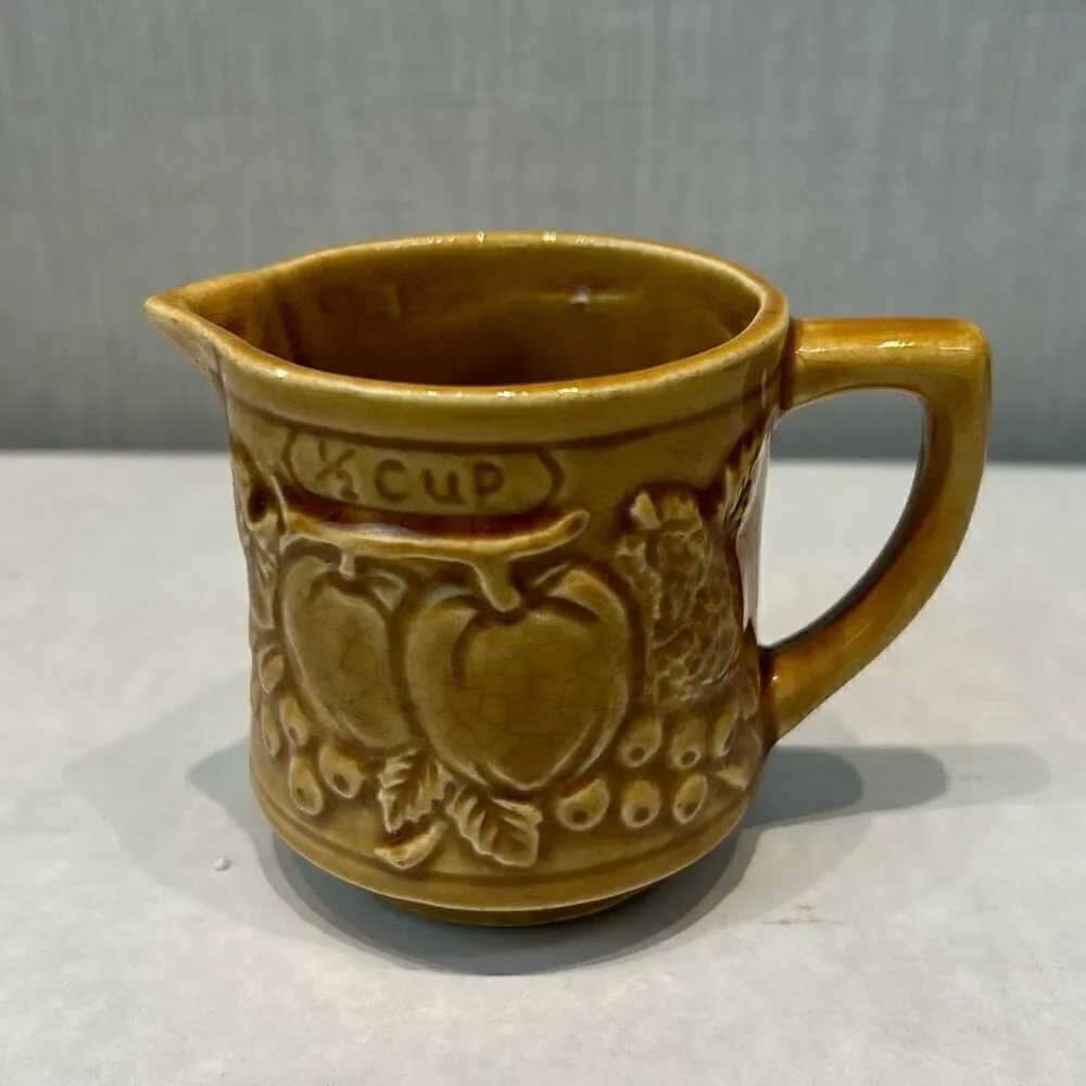 VTG Ceramic Measuring Cups 1/2 & 1 Cup Stamped JAPAN Brown Tan Fruit Apples Pear